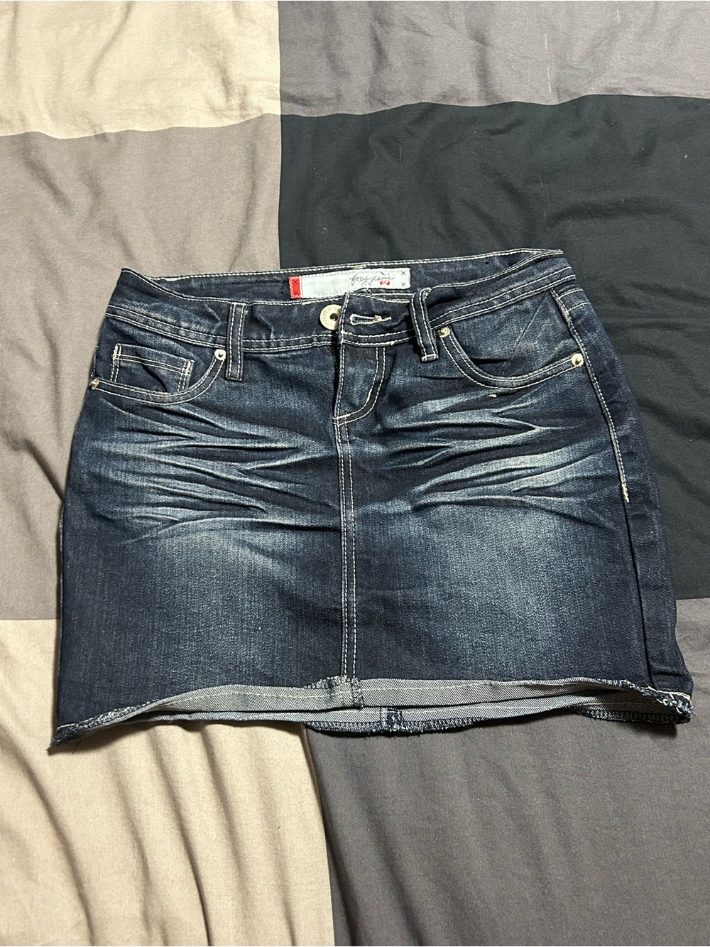 y2k mid rise denim mini skirt